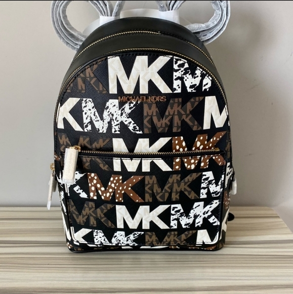 MK Backpack - Picture 5 of 5